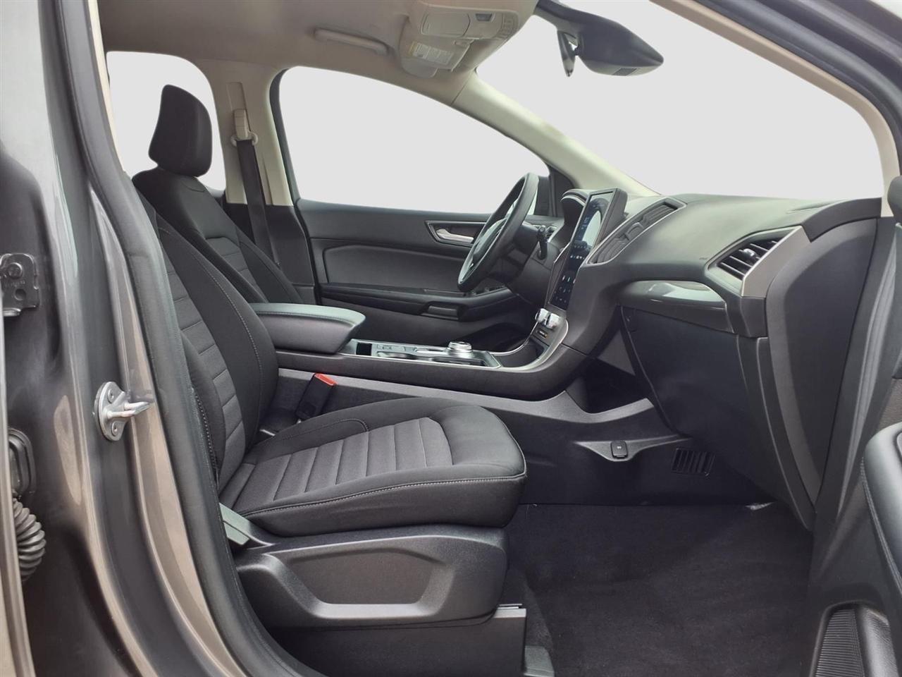 Ford Edge SE FWD 2021