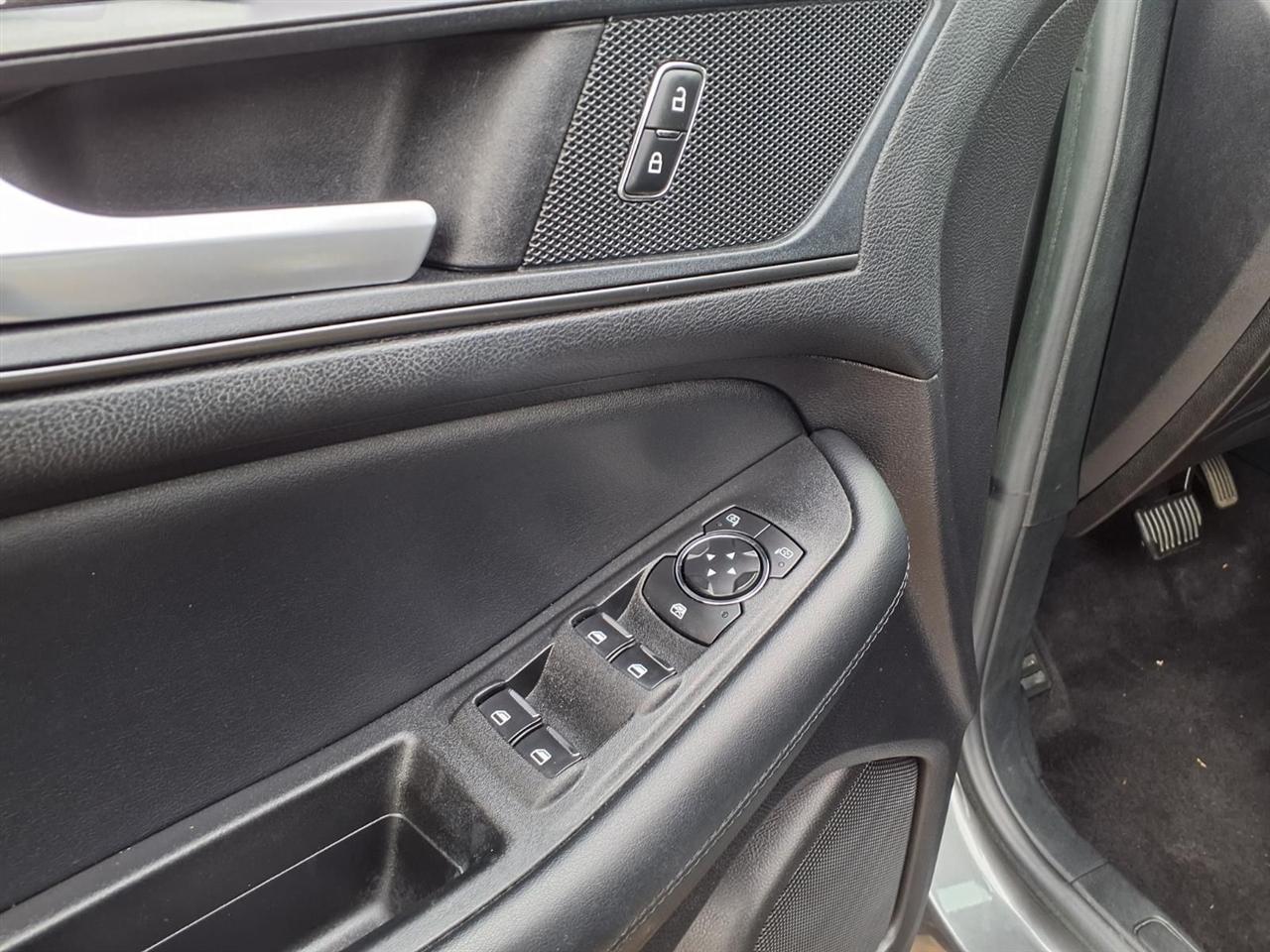 Ford Edge SE FWD 2021