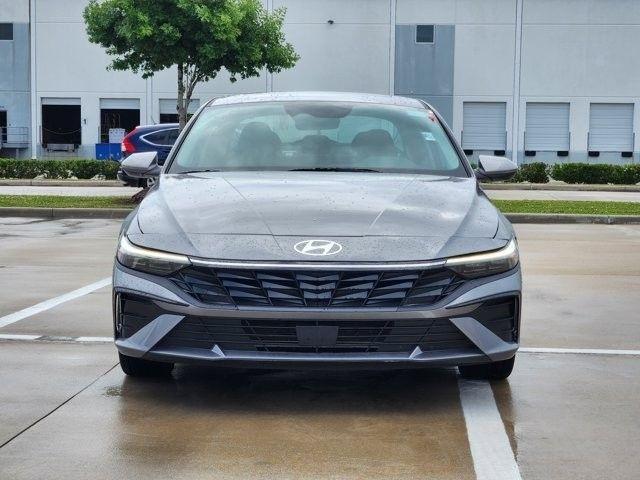 Hyundai Elantra SEL Convenience 2025