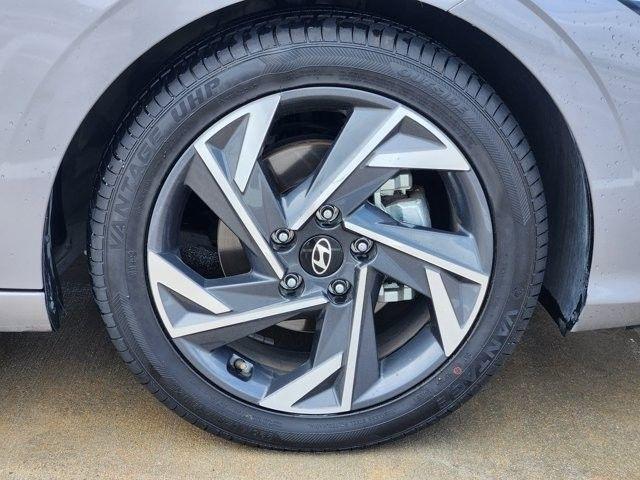 Hyundai Elantra SEL Convenience 2025