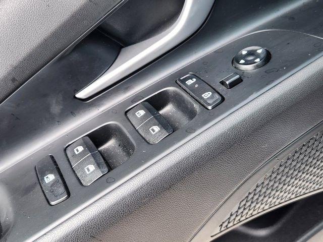 Hyundai Elantra SEL Convenience 2025