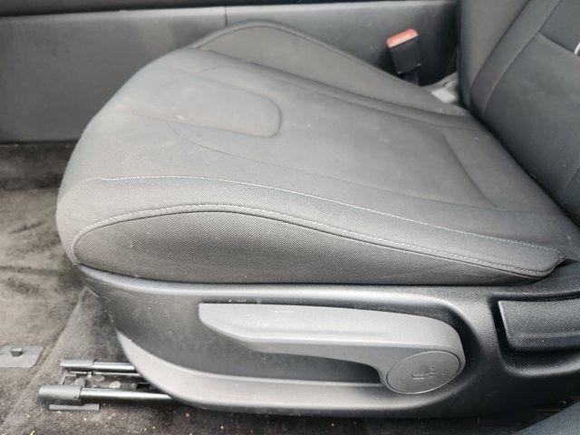 Hyundai Elantra SEL Convenience 2025