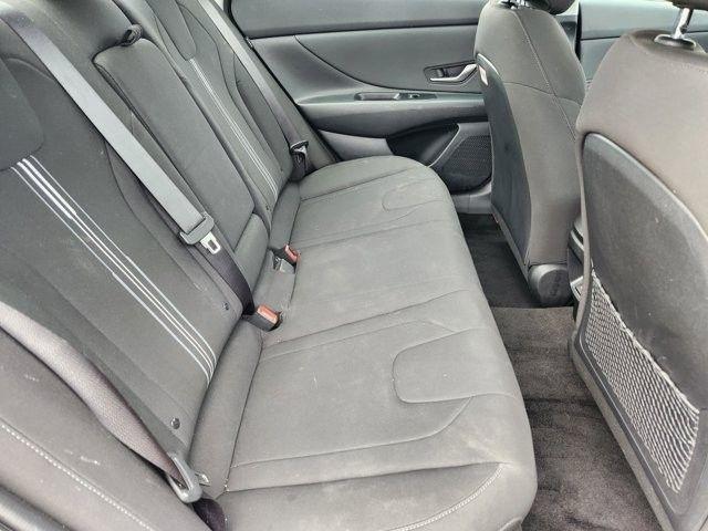 Hyundai Elantra SEL Convenience 2025