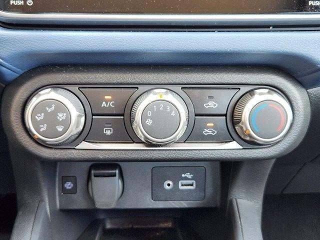 Nissan Versa SV 2025