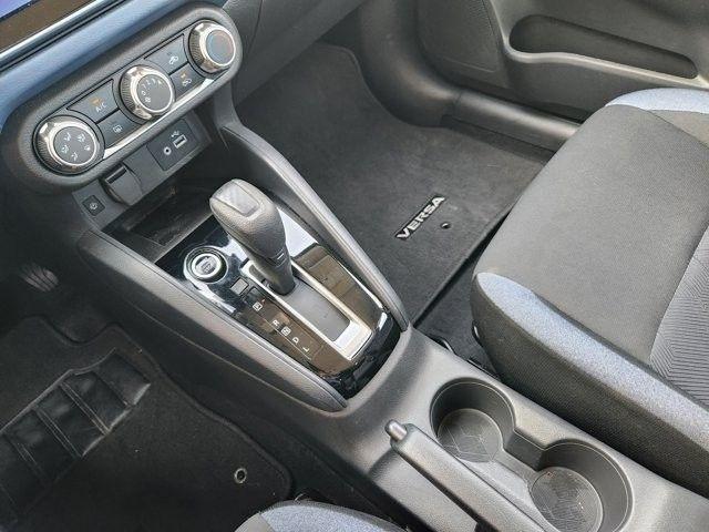 Nissan Versa SV 2025