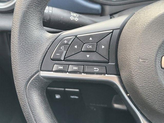 Nissan Versa SV 2025