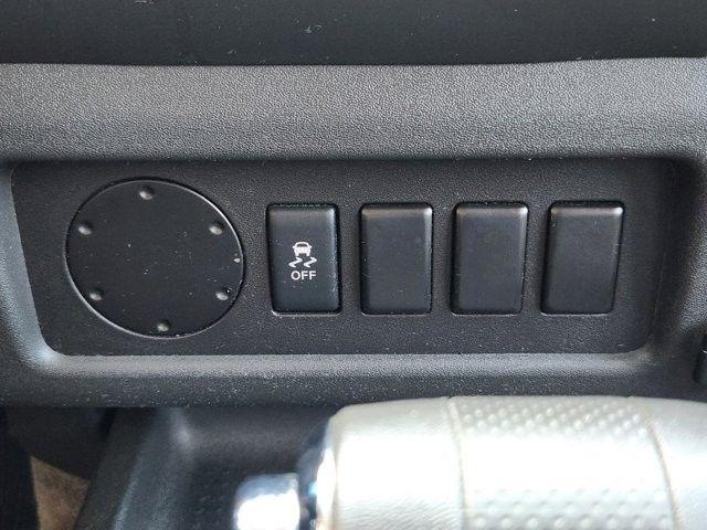 Nissan Xterra X 2WD 2012