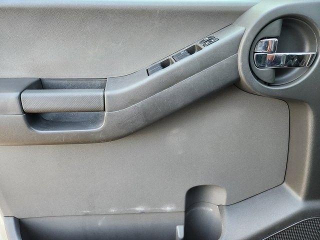 Nissan Xterra X 2WD 2012