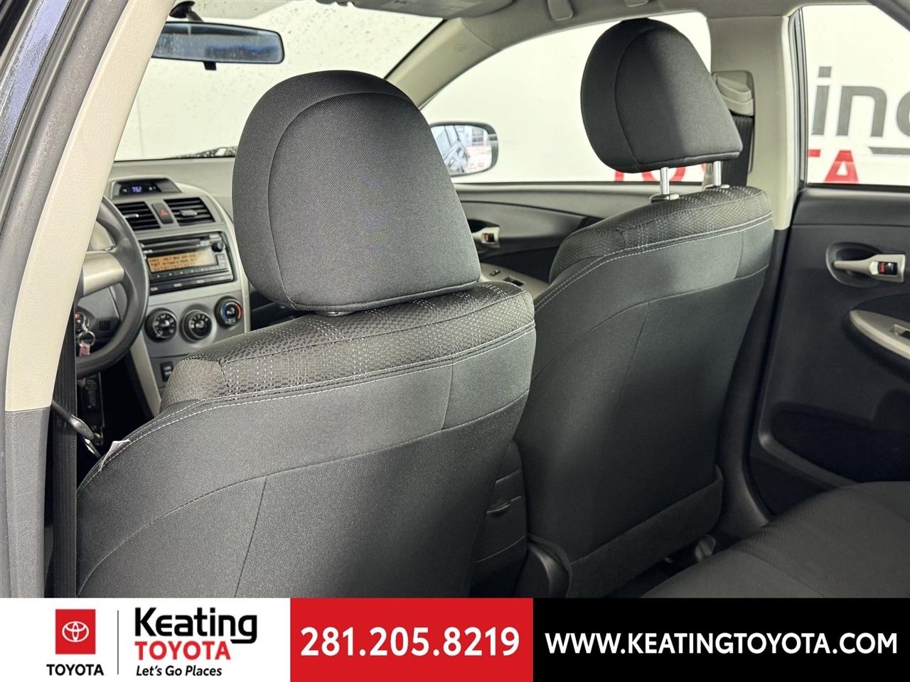 Toyota Corolla S 5-Speed MT 2012