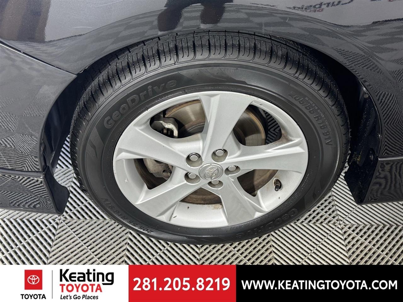 Toyota Corolla S 5-Speed MT 2012