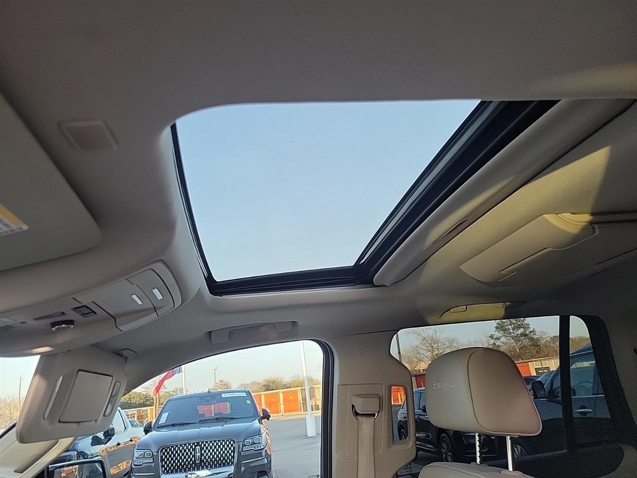 GMC Yukon Denali 2WD 2020