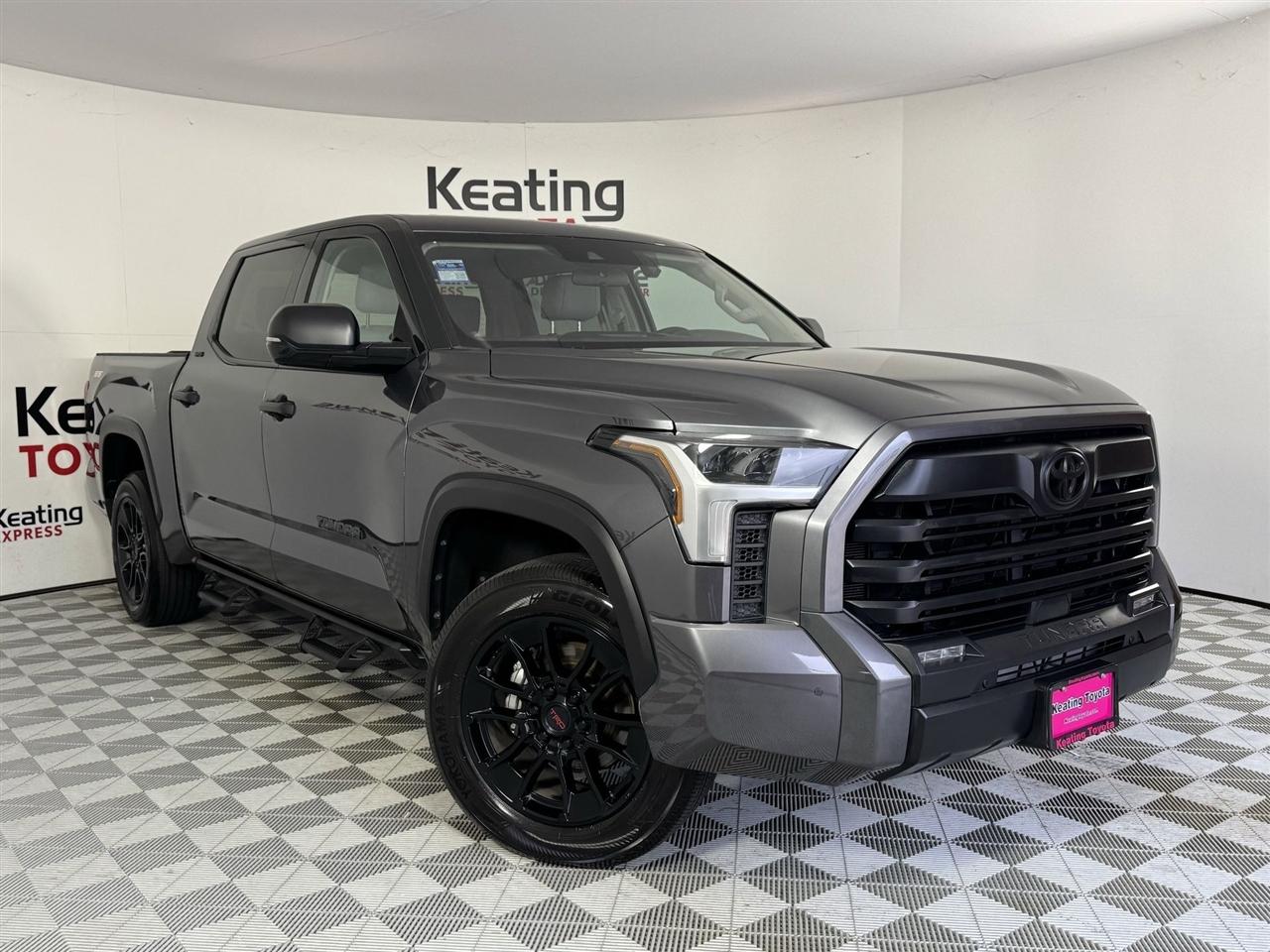 Toyota Tundra SR5 CrewMax 4WD 2023