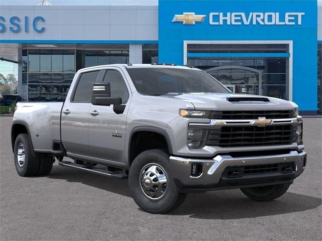 Chevrolet Silverado 3500HD LT Crew Cab 4WD 2025