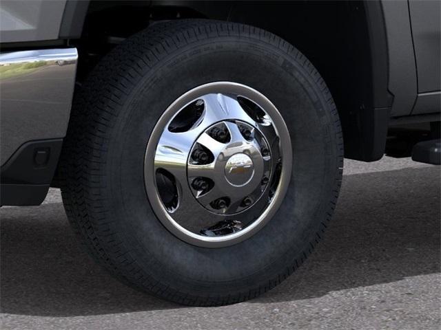 Chevrolet Silverado 3500HD LT Crew Cab 4WD 2025