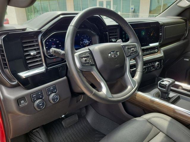 Chevrolet Silverado 1500 Trail Boss LT Crew Cab 4WD 2024