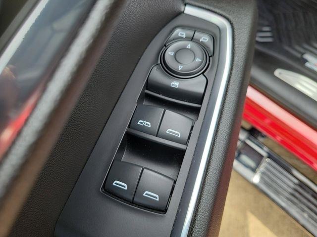 Chevrolet Silverado 1500 Trail Boss LT Crew Cab 4WD 2024