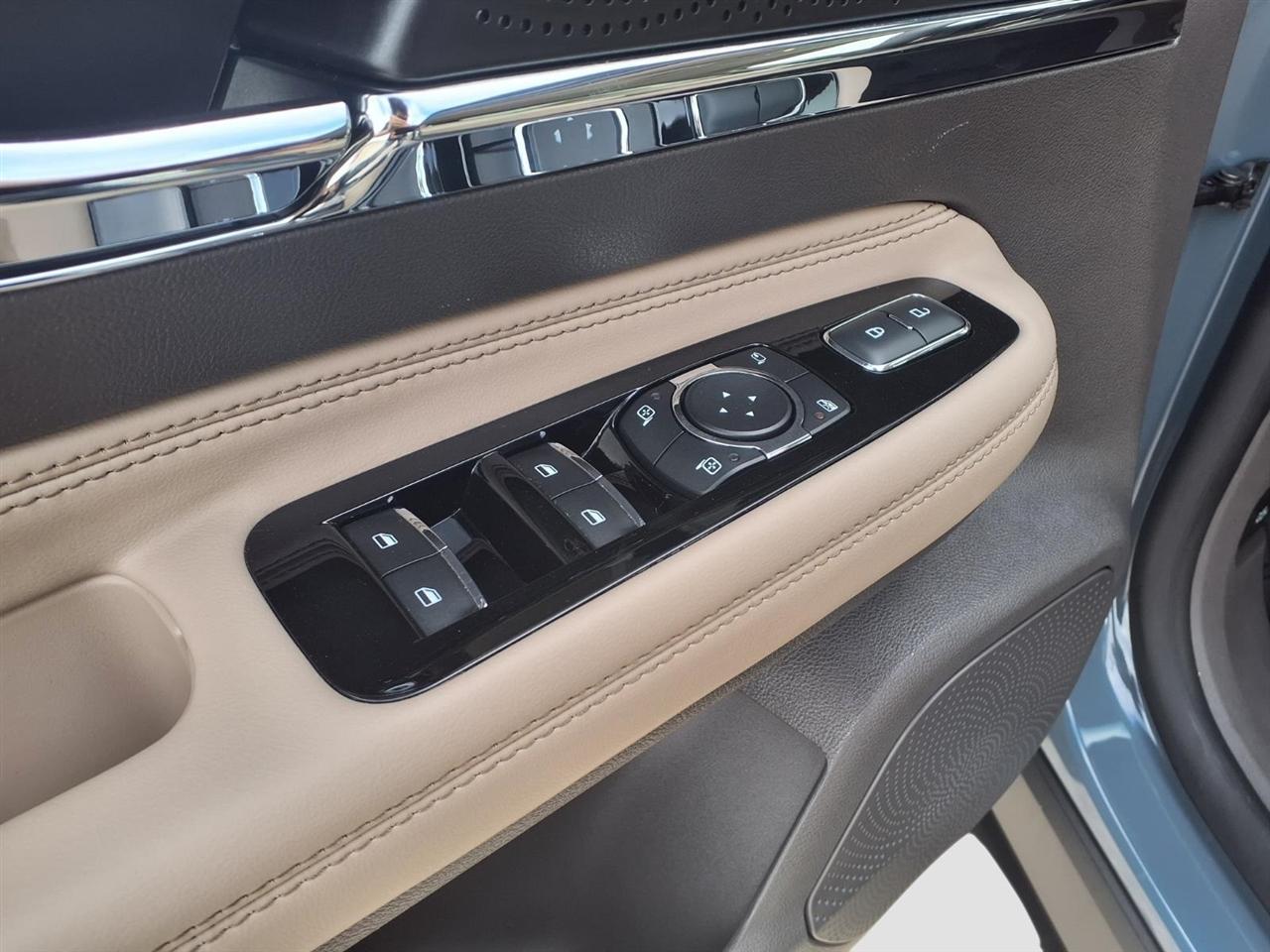 Lincoln Corsair Premiere 2024