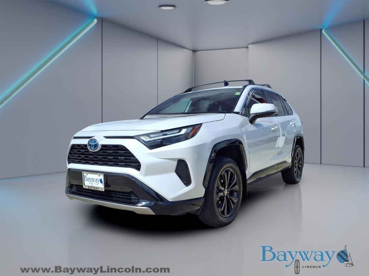 Toyota RAV4 Hybrid SE 2023