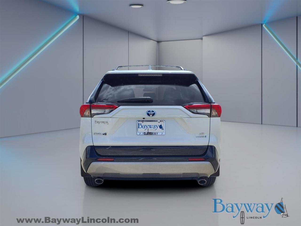Toyota RAV4 Hybrid SE 2023