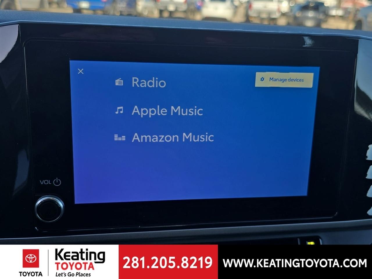 Toyota Camry Hybrid XLE 2026