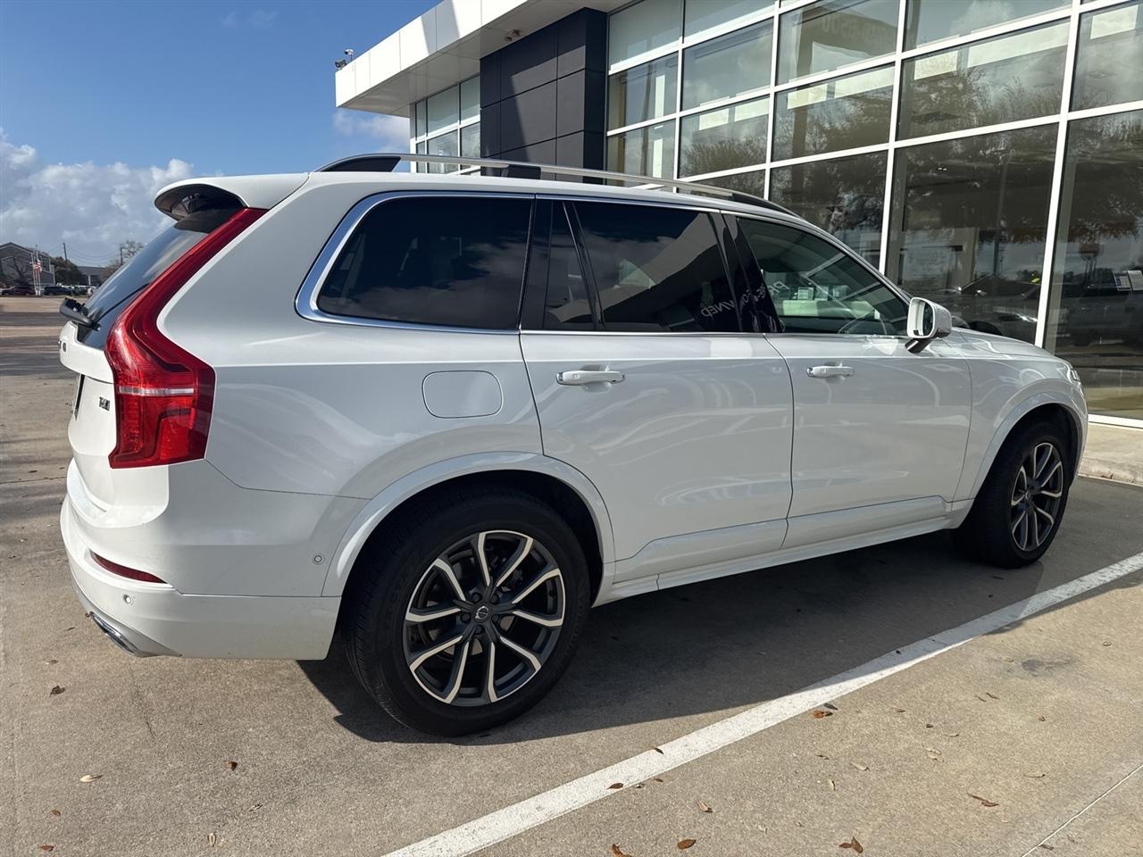 Volvo XC90 T6 Momentum AWD 2019