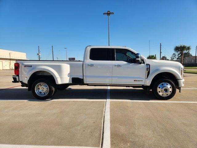 Ford F-450 SD XLT Crew Cab DRW 4WD 2024