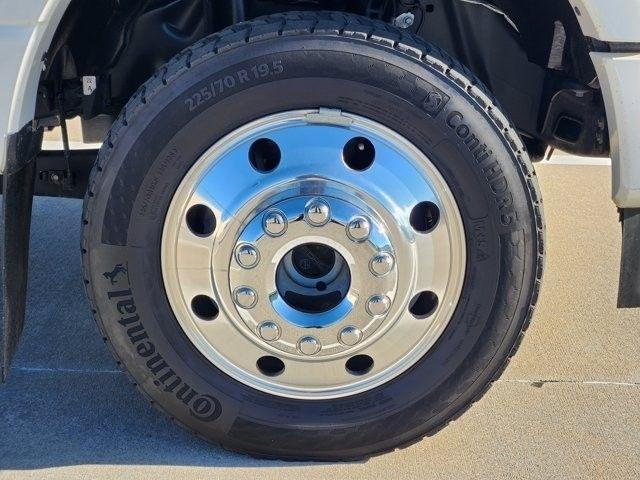 Ford F-450 SD XLT Crew Cab DRW 4WD 2024