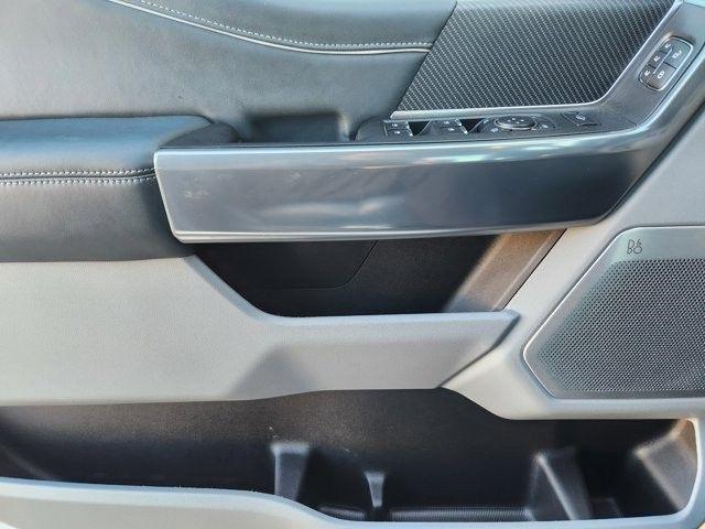 Ford F-450 SD XLT Crew Cab DRW 4WD 2024