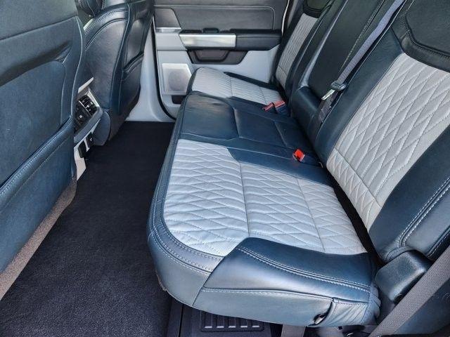 Ford F-450 SD XLT Crew Cab DRW 4WD 2024