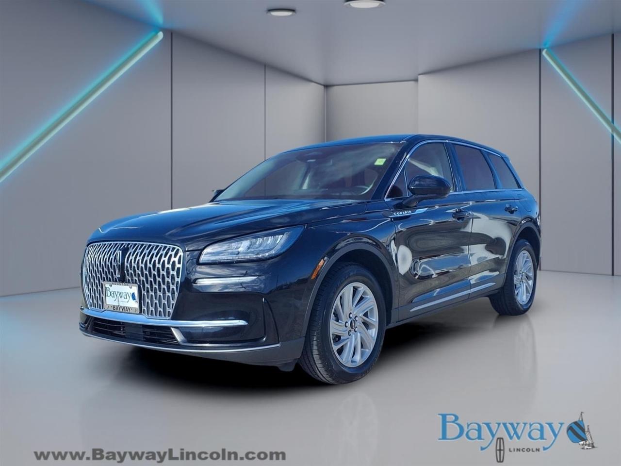 Lincoln Corsair Base 2023