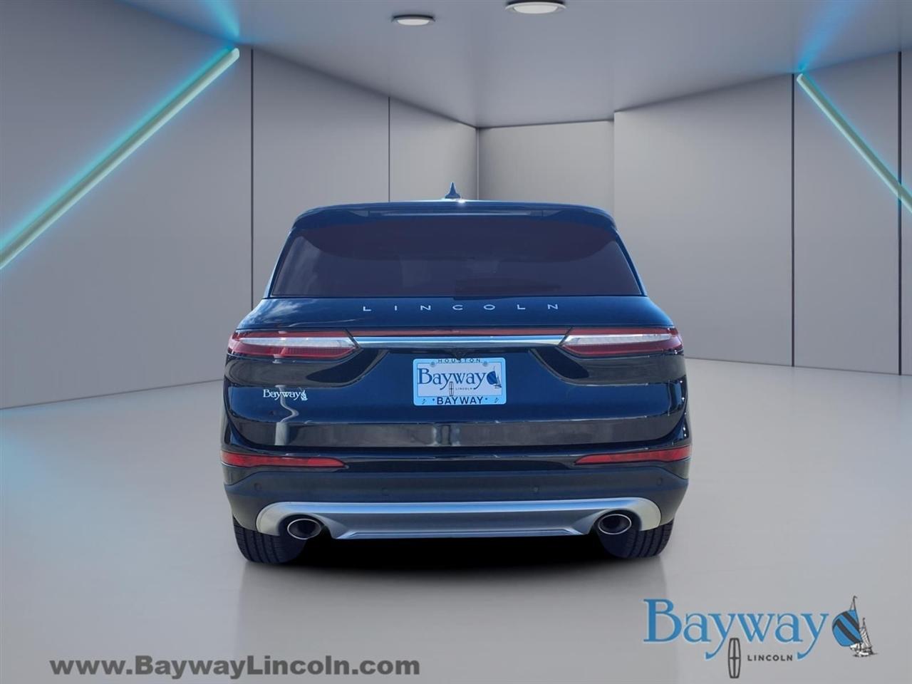 Lincoln Corsair Base 2023