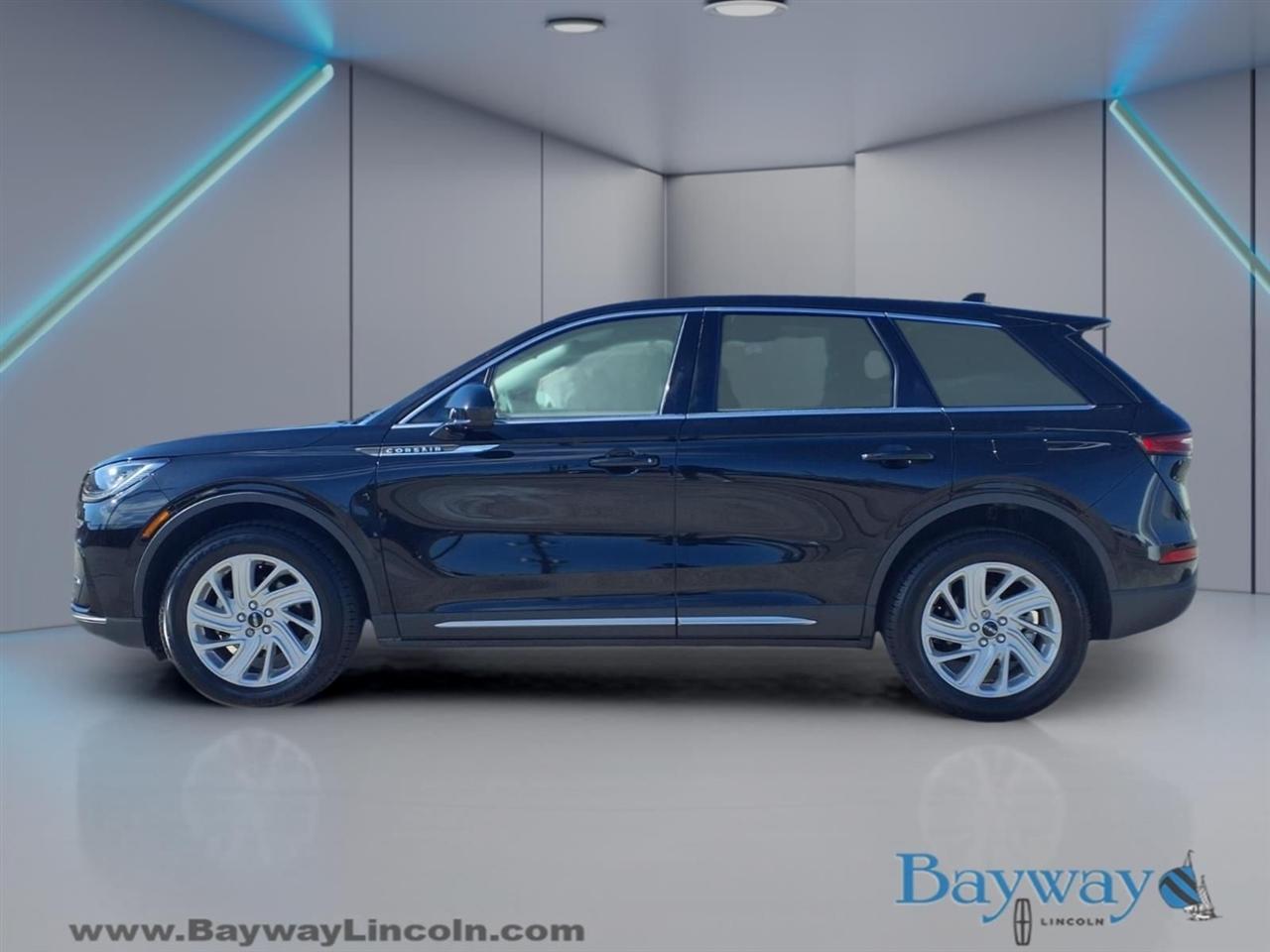 Lincoln Corsair Base 2023