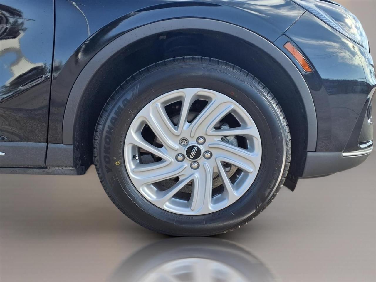 Lincoln Corsair Base 2023