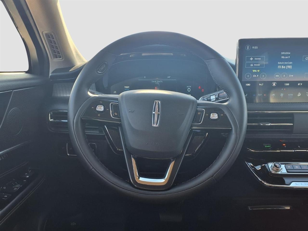 Lincoln Corsair Base 2023