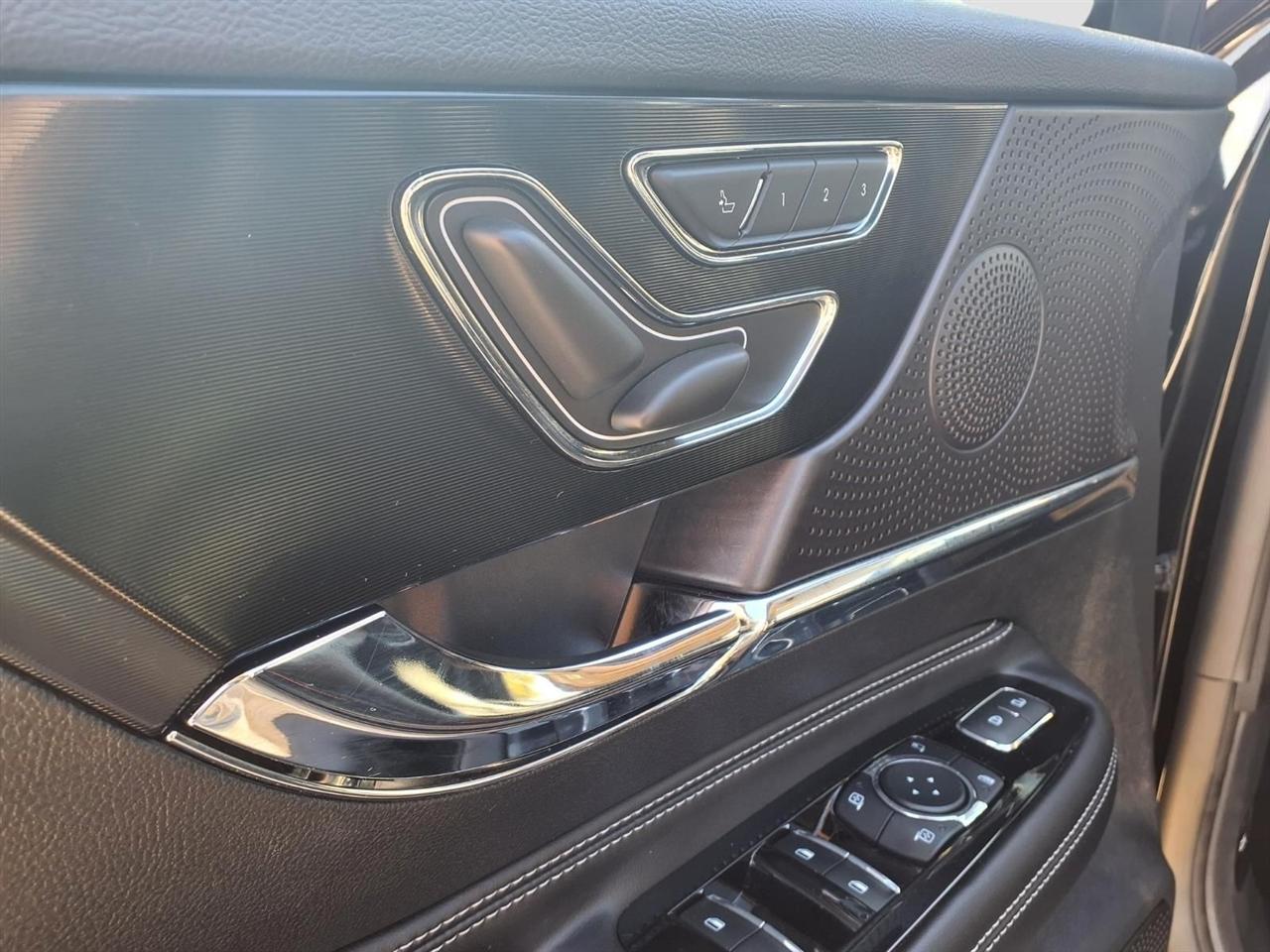 Lincoln Corsair Base 2023