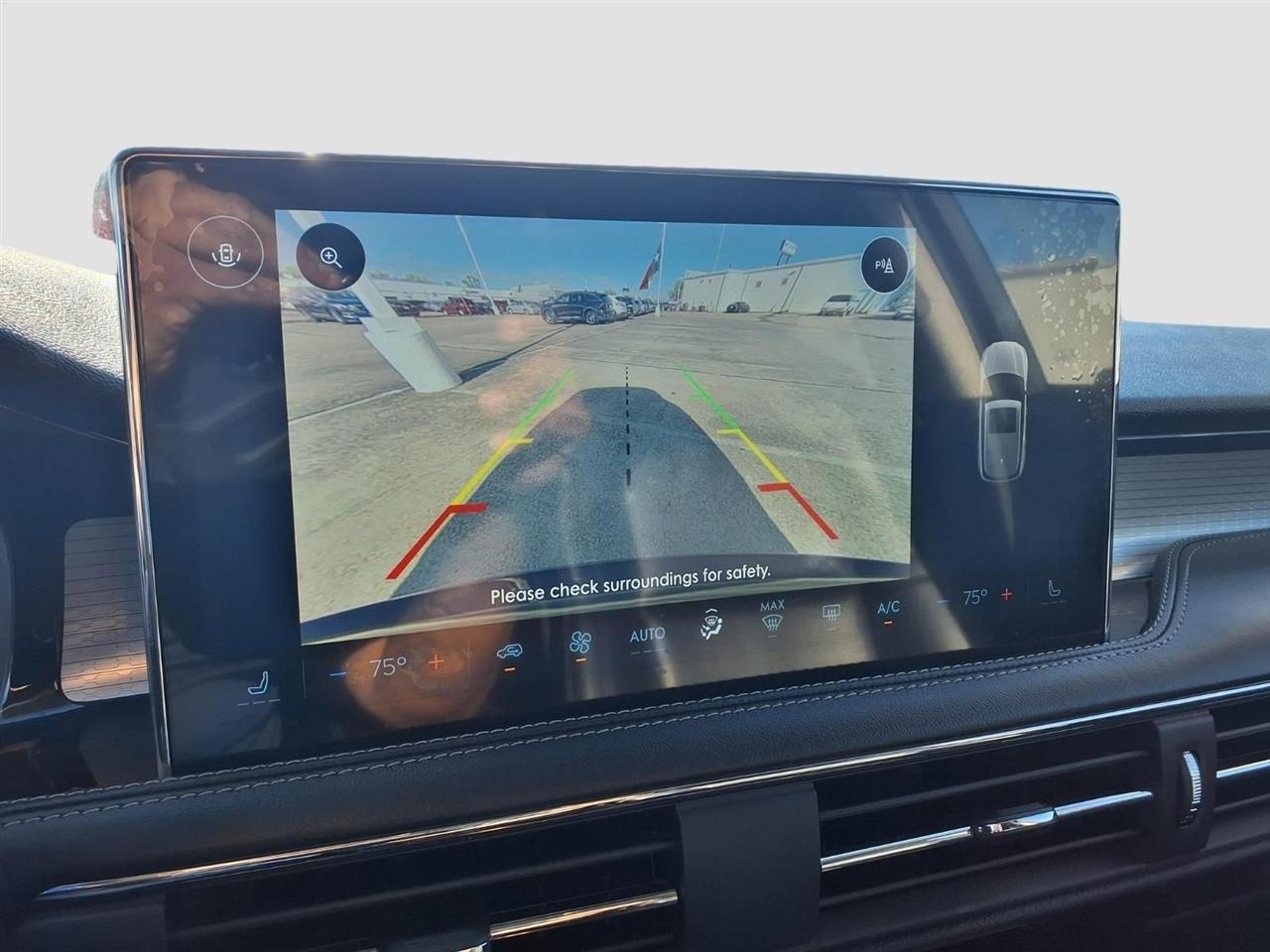 Lincoln Corsair Base 2023