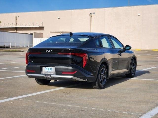 Kia K4 LXS 2025