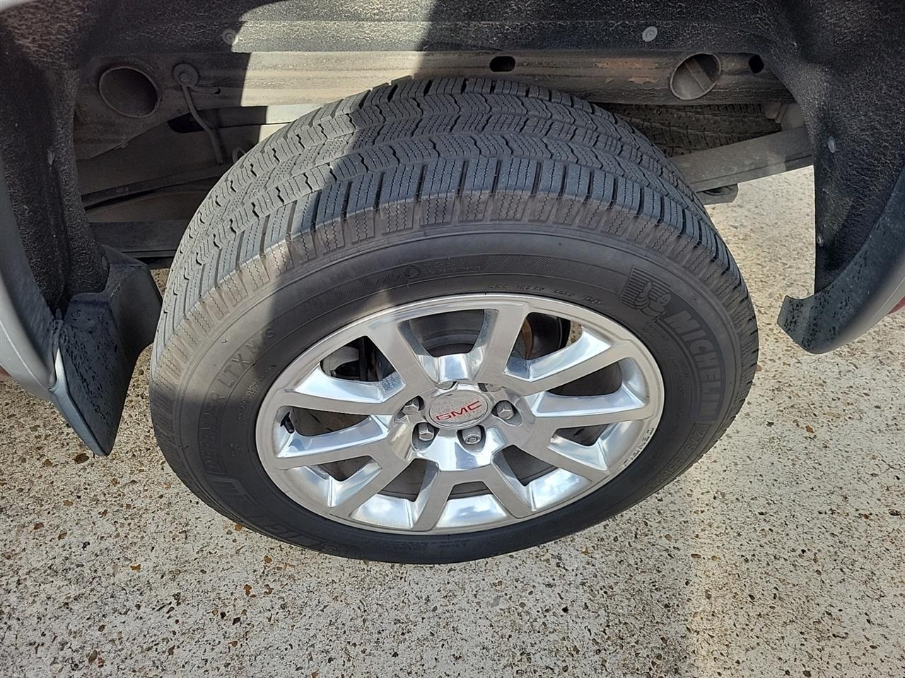 GMC Sierra 1500 SLE Crew Cab 2WD 2014