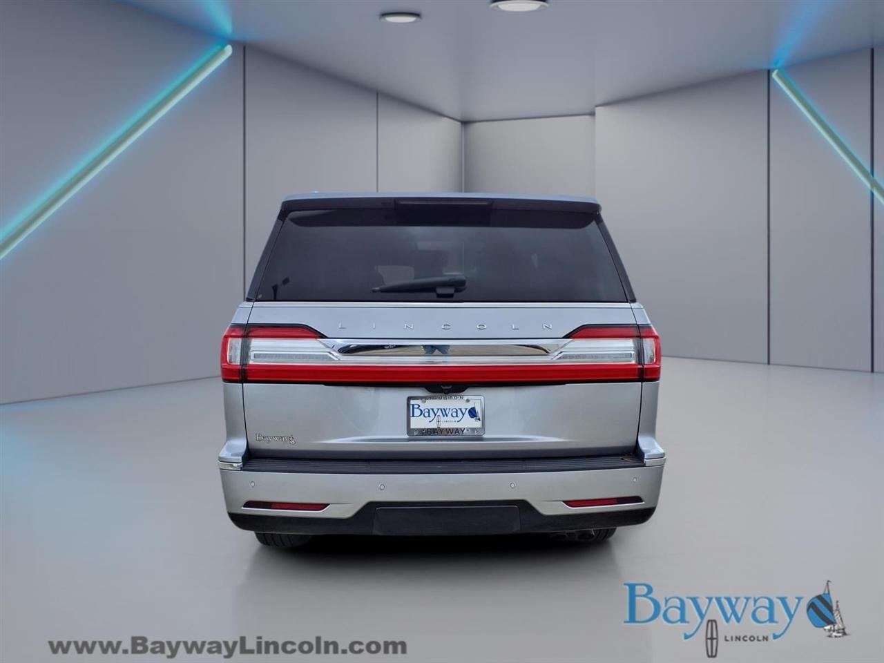 Lincoln Navigator Reserve 2WD 2021