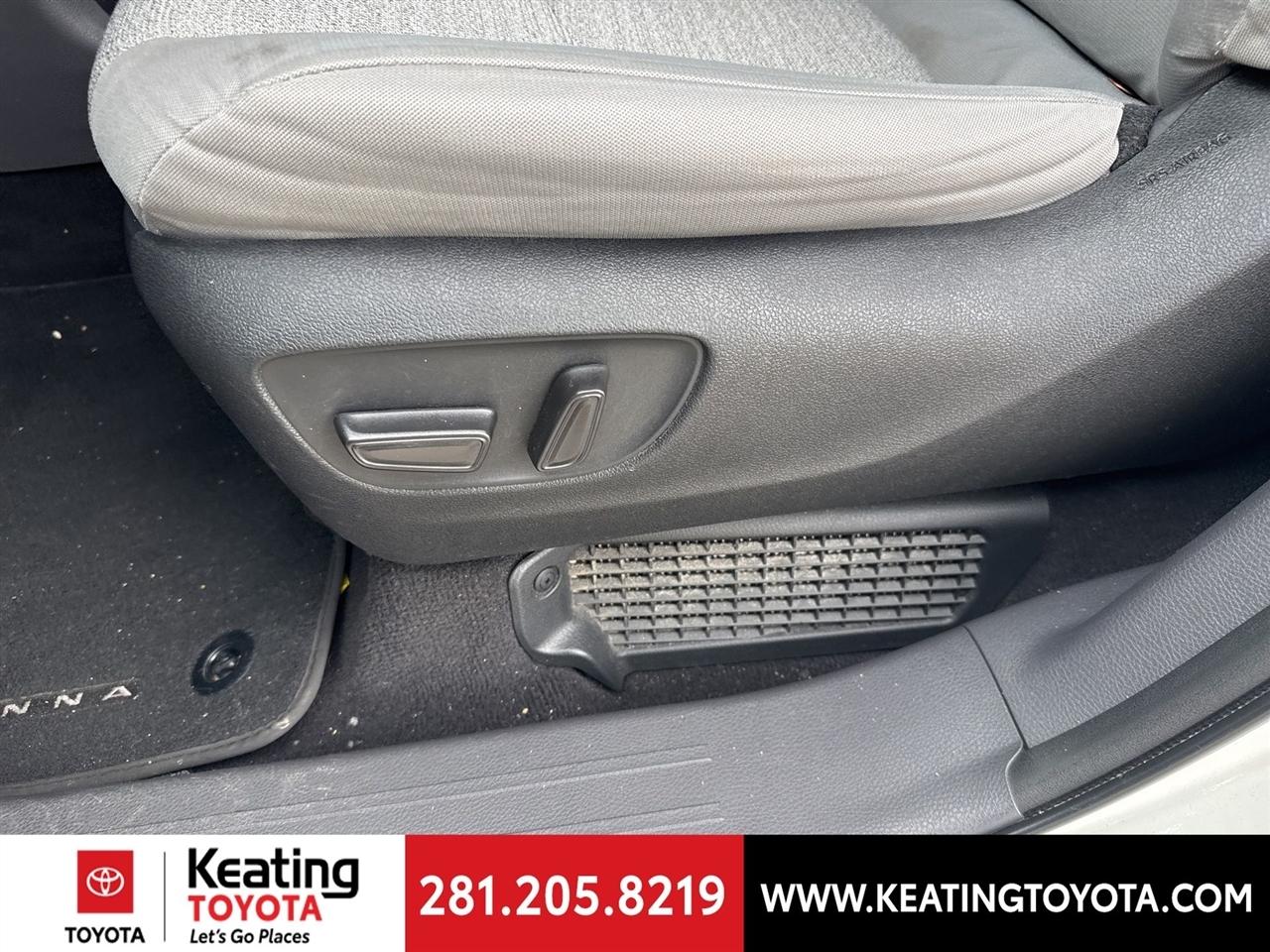 Toyota Sienna LE 8-Passenger 2022