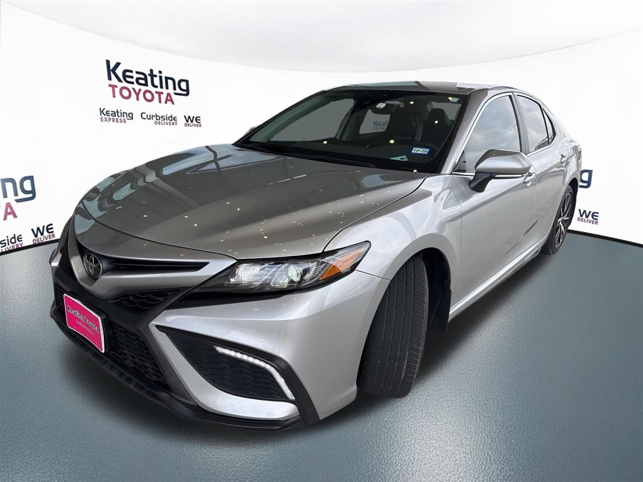 Toyota Camry SE 2024