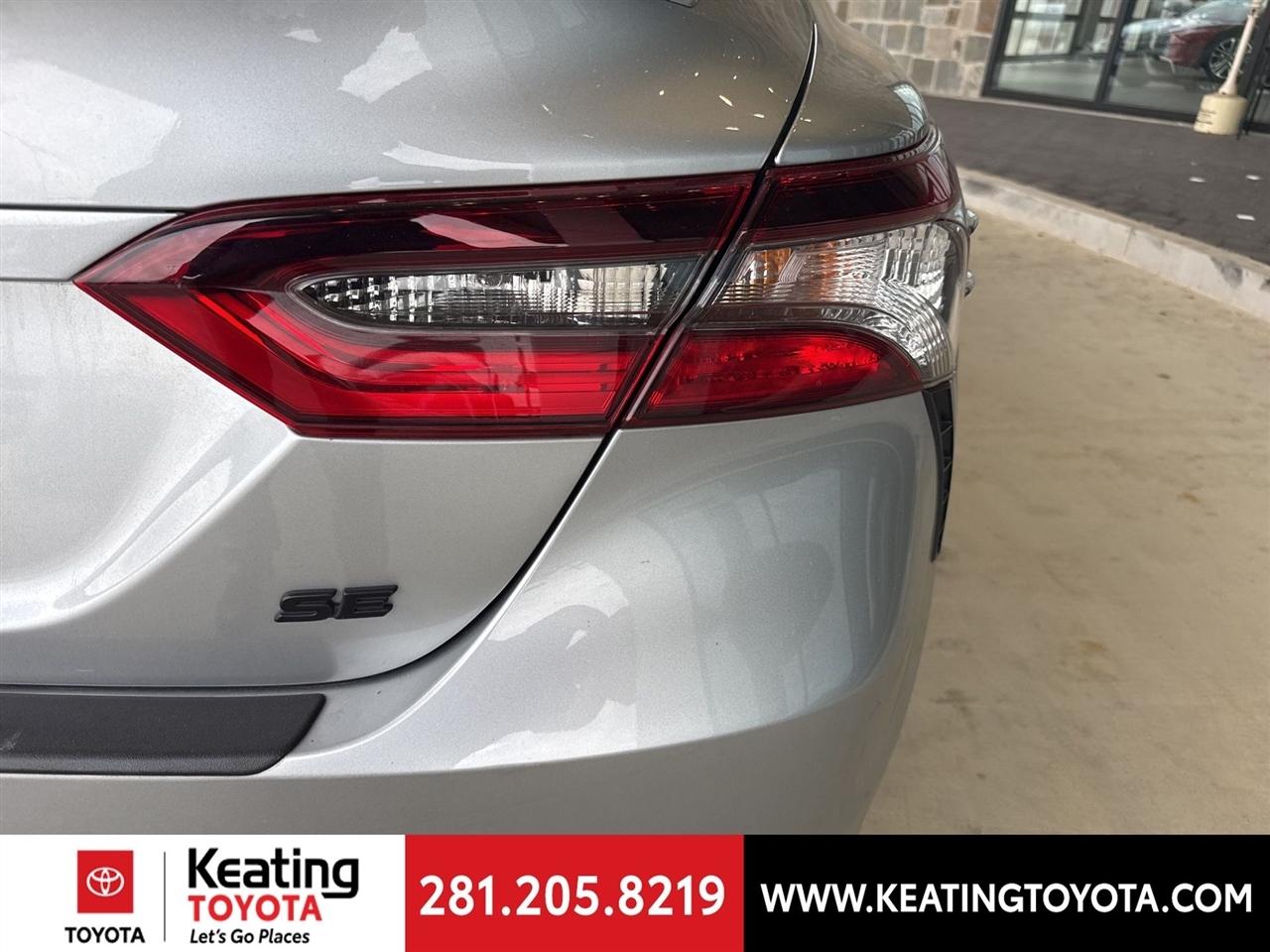 Toyota Camry SE 2024