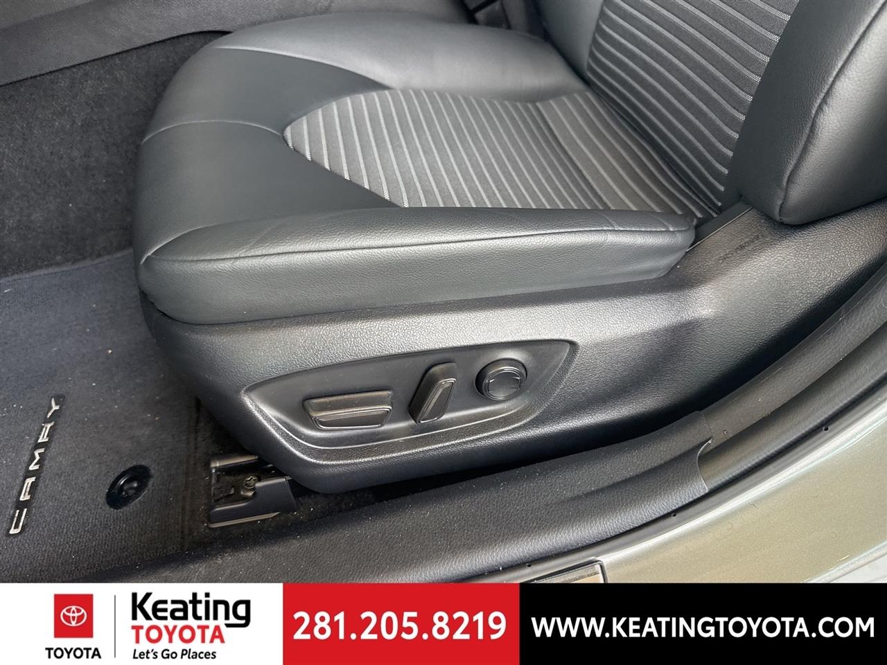 Toyota Camry SE 2024