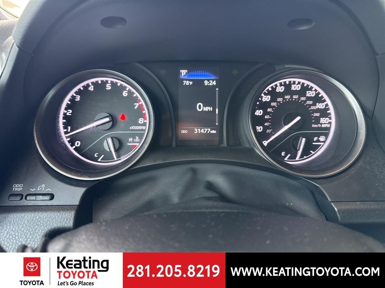 Toyota Camry SE 2024