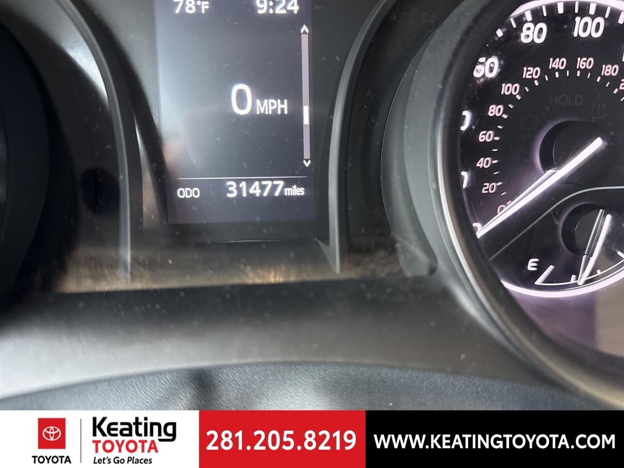 Toyota Camry SE 2024