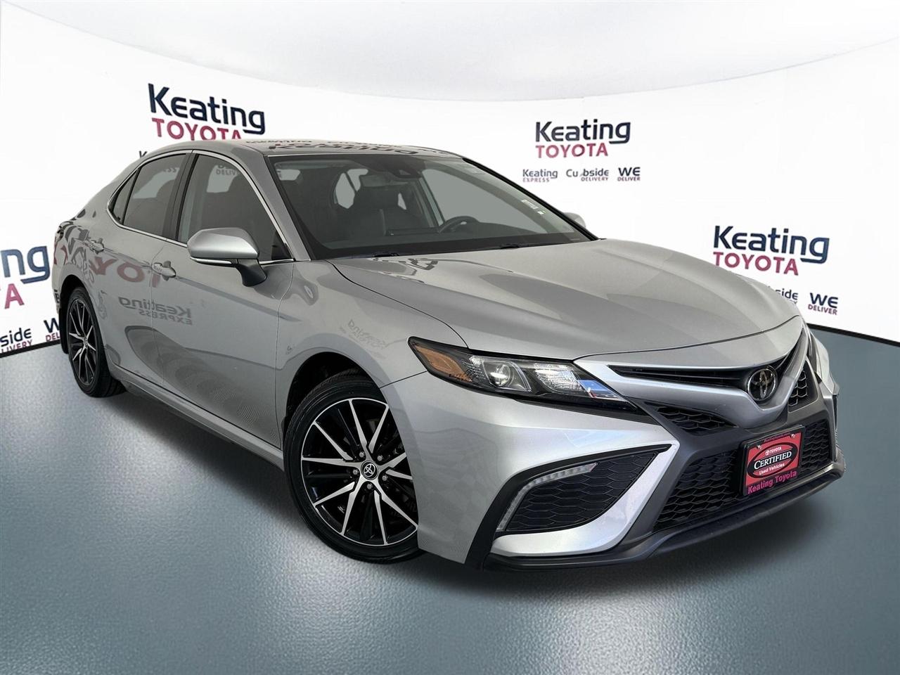 Toyota Camry SE 2024