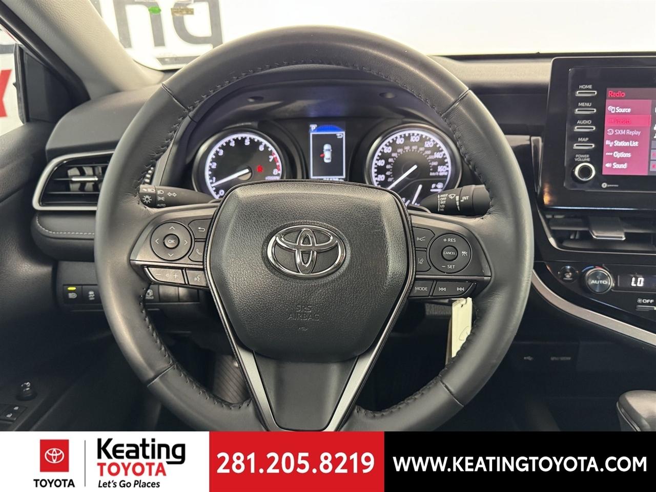 Toyota Camry SE 2024