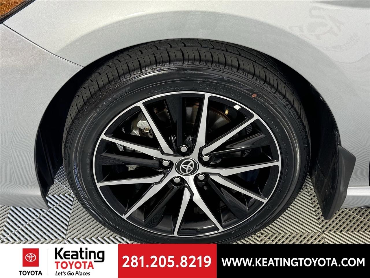 Toyota Camry SE 2024