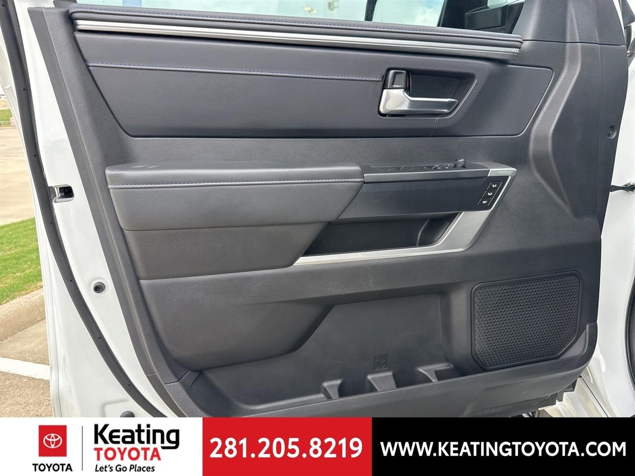 Toyota Tundra Platinum CrewMax 4WD Hybrid 2025