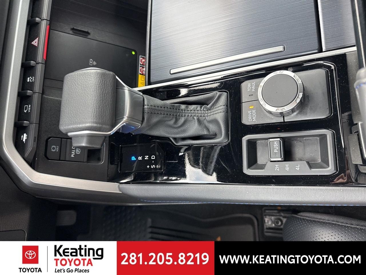 Toyota Tundra Platinum CrewMax 4WD Hybrid 2025